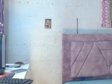 Noya – webcam model profile photo Image 4