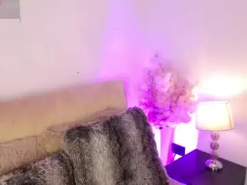 CassieGil – webcam model profile photo Image 12