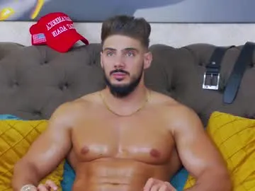 R0422 – webcam model profile photo Image 6