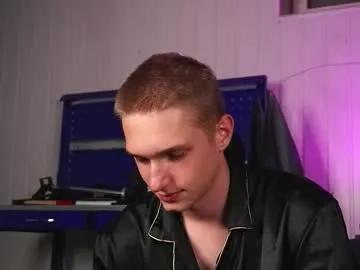 MrsKitten – webcam model profile photo Image 17