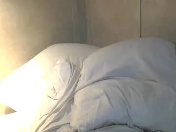 ArianaSole – webcam model profile photo Image 9