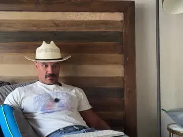 skinnyguywithbigd – webcam model profile photo Image 2