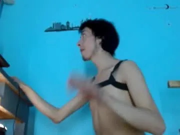 AAASuck – webcam model profile photo Image 10