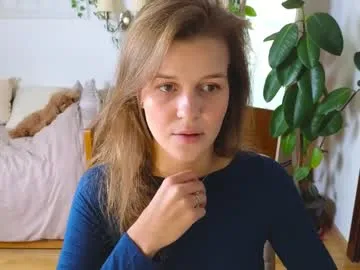 SeleneHart – webcam model profile photo Image 14