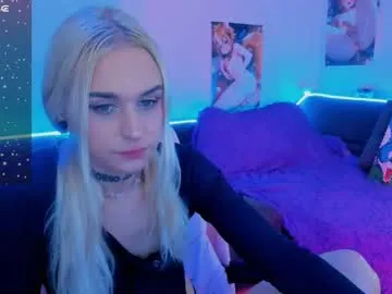 AmelieWilliams – webcam model profile photo Image 2