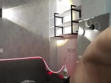 NaughtyNinaX – webcam model profile photo Image 18