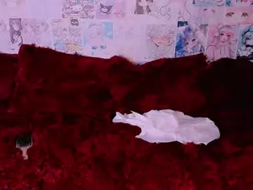 LauraFord – webcam model profile photo Image 8