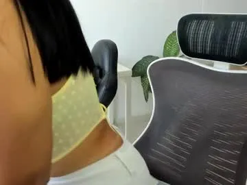 Alikams – webcam model profile photo Image 15