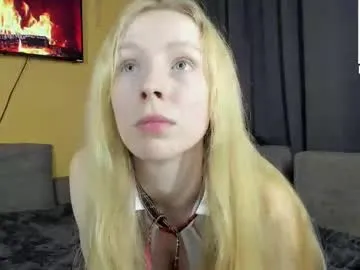 LisandreLaVenale – webcam model profile photo Image 5