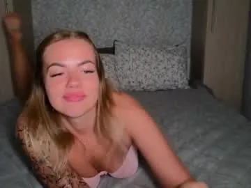 AmyBelmontt – webcam model profile photo Image 14