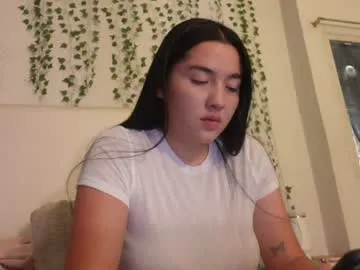 SkyLumen – webcam model profile photo Image 16