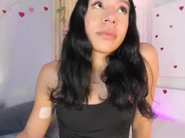 Musae – webcam model profile photo Image 5