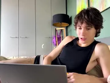 nik_sharp – webcam model profile photo Image 14