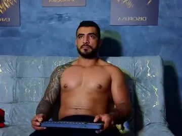 GiaRos – webcam model profile photo Image 17