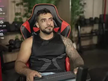 GiaRos – webcam model profile photo Image 2