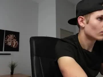 alanna_Micheles – webcam model profile photo Image 16