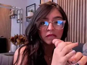 CassieGil – webcam model profile photo Image 16