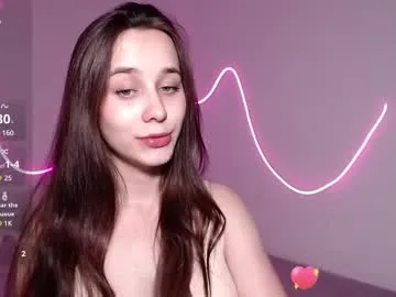 KiraHill – webcam model profile photo Image 6