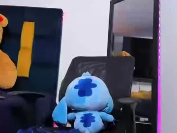 CassieGil – webcam model profile photo Image 14