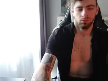 max04 – webcam model profile photo Image 6