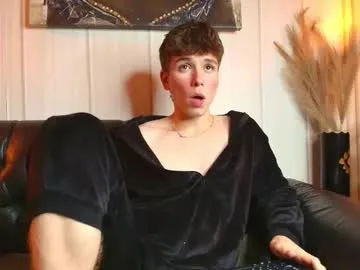 durio – webcam model profile photo Image 4