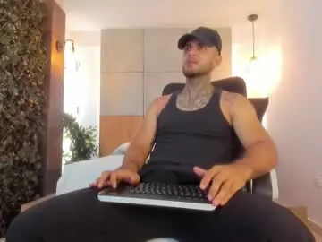 SkyLumen – webcam model profile photo Image 13