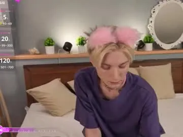 EmilyWeston – webcam model profile photo Image 10