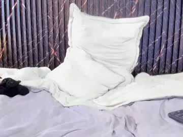 Miah_Hills – webcam model profile photo Image 2