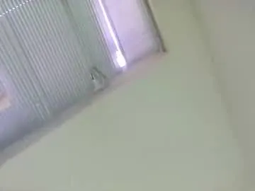 YaraDavis – webcam model profile photo Image 6