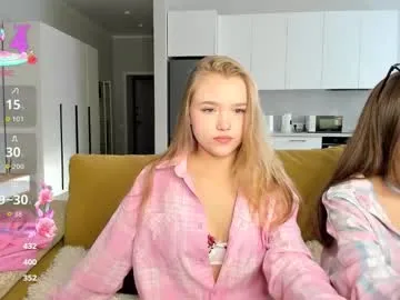 HornyPussy44u – webcam model profile photo Image 10