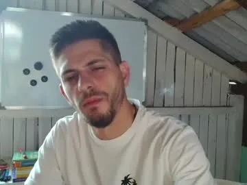 Olsuh – webcam model profile photo Image 5