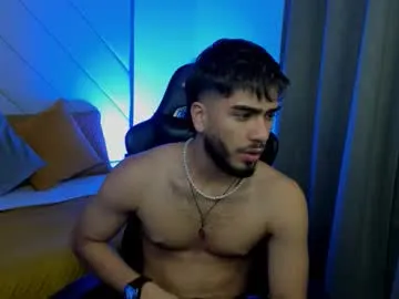 highlatin_guys – webcam model profile photo Image 12