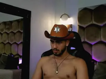 highlatin_guys – webcam model profile photo Image 3