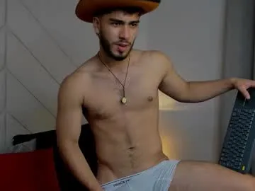 highlatin_guys – webcam model profile photo Image 6