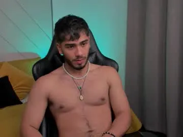 highlatin_guys – webcam model profile photo Image 7