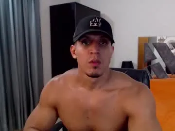 NaughtyNinaX – webcam model profile photo Image 15