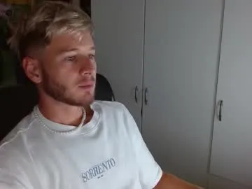 MiaRosel – webcam model profile photo Image 12