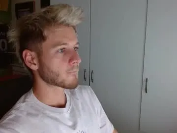 MiaRosel – webcam model profile photo Image 15