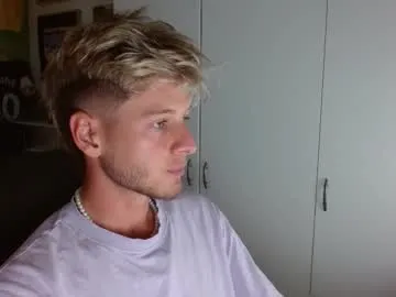 MiaRosel – webcam model profile photo Image 4