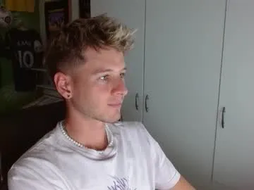 MiaRosel – webcam model profile photo Image 8