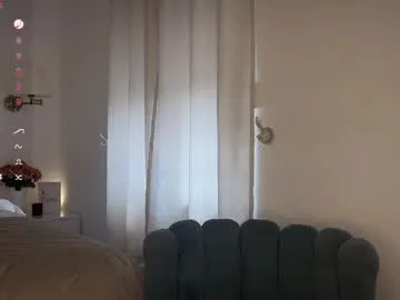 LottiePearl – webcam model profile photo Image 9