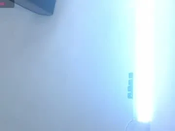 AntonioWest – webcam model profile photo Image 10