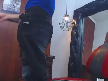 AntonioWest – webcam model profile photo Image 14