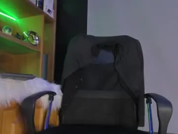 Emmy_Foxx – webcam model profile photo Image 15