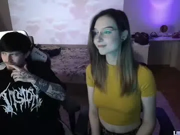 Alikams – webcam model profile photo Image 3