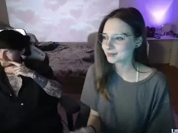 Alikams – webcam model profile photo Image 5