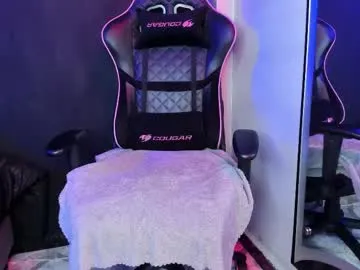 SkyLumen – webcam model profile photo Image 11