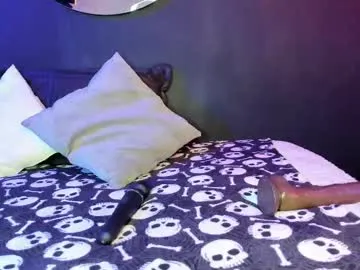 SkyLumen – webcam model profile photo Image 12