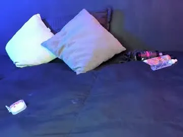 SkyLumen – webcam model profile photo Image 19