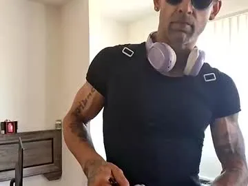 muslejoker – webcam model profile photo Image 8